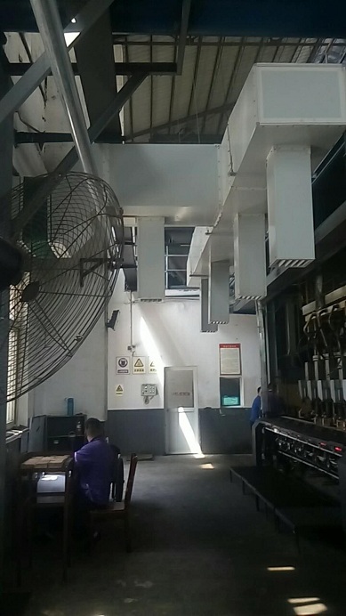 汽車廠降溫用環(huán)?？照{(diào)+風(fēng)管效果如何